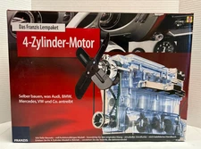 D3 Franzis 4-Zylinder-Motor 1:35 Scale Unassembled Plastic Model Kit 2017