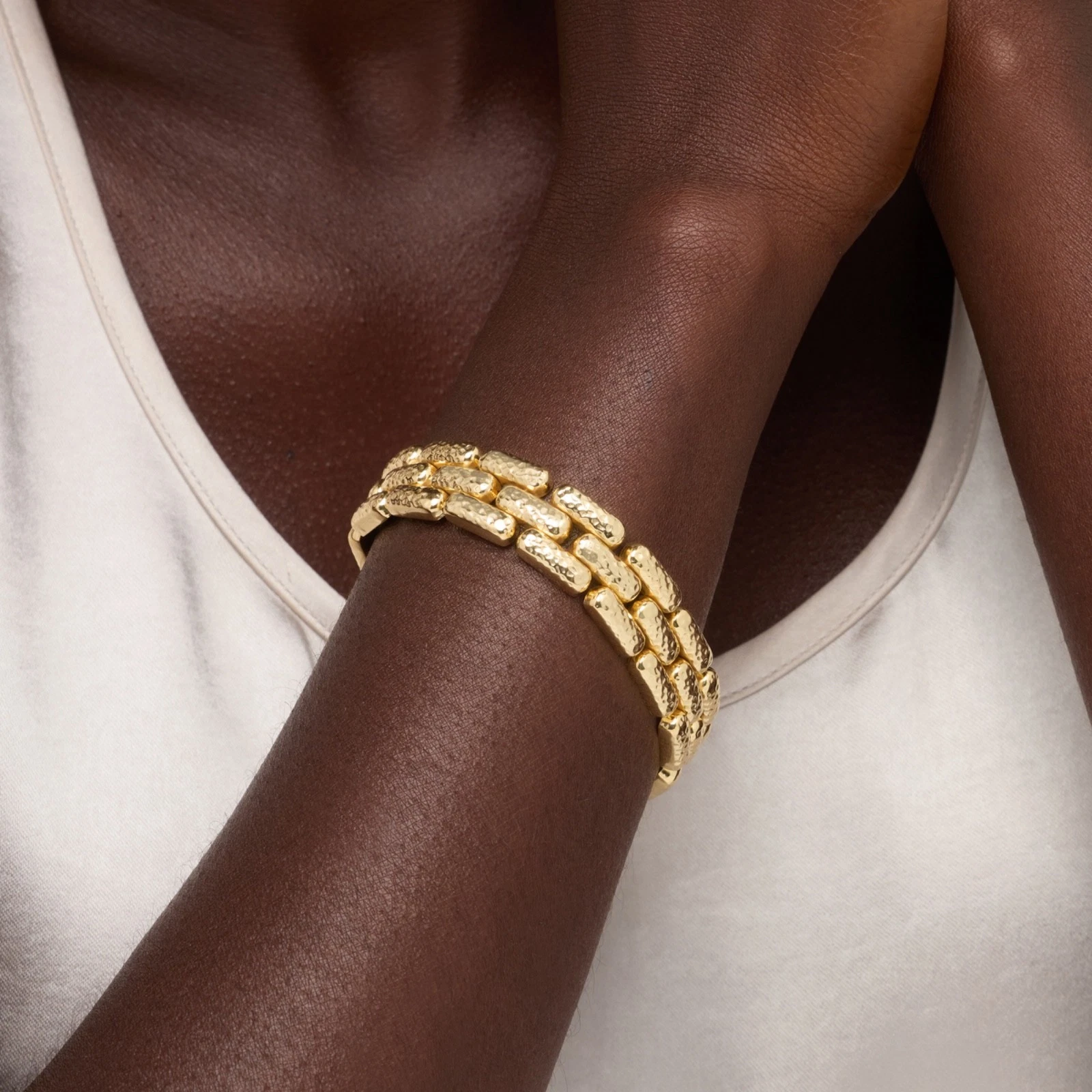 BELLEZZA Goldtone Bronze Hammered Stamato Panther-Link Chain Bracelet - NWT - product detail image 4