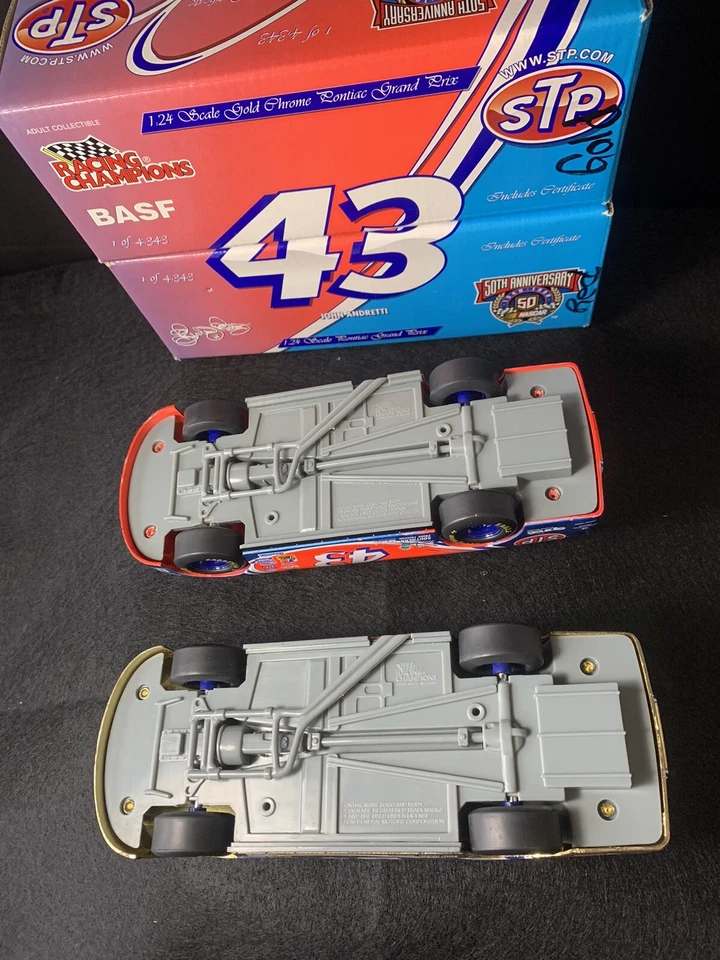 1/24 NASCAR Diecast Oro Cromo #43 STP John Andretti 50 Aniversario Foto 3 de 4