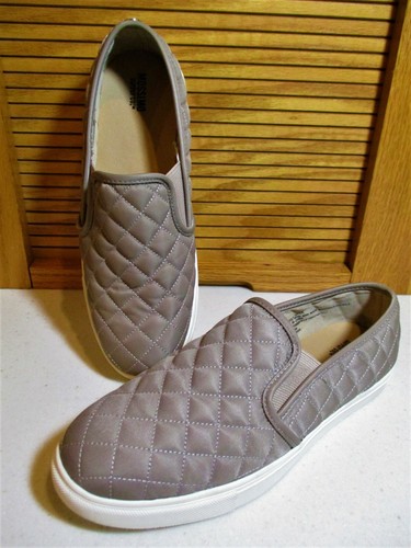 mossimo slip on sneakers