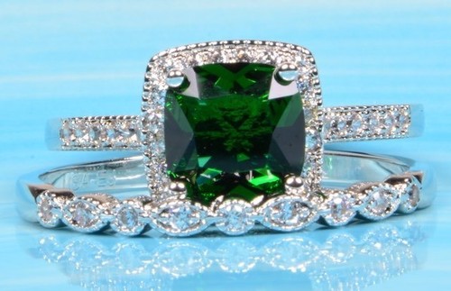 PYTALI Sterling Silver Teardrop Simulated Emerald Ring - Cubic Zirconia Engagement Ring For Women
