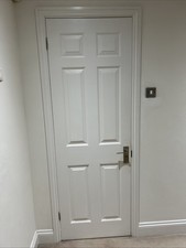 White internal solid wooden door