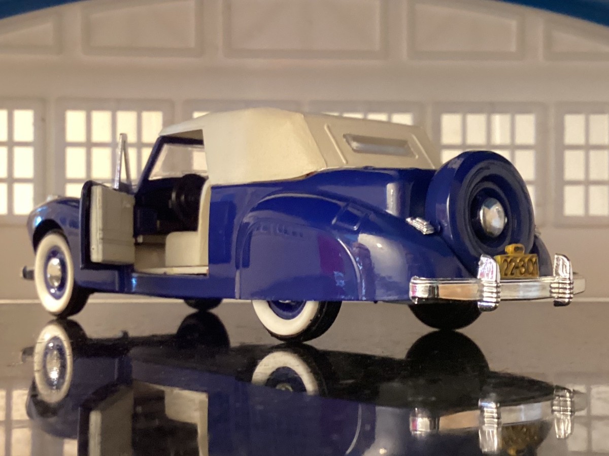 A Lincoln Continental cabriolet 1/43 diecast by RIO / Italy | eBay