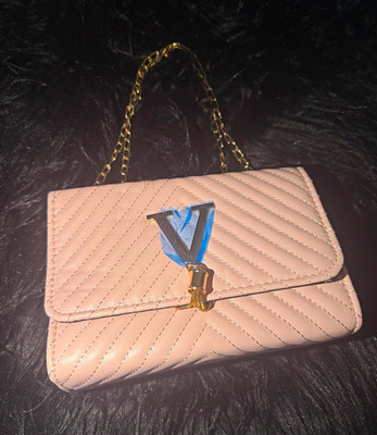 Small Pink Quilted Finish Flap Crossbody Bag Gold Chain Strap V Logo