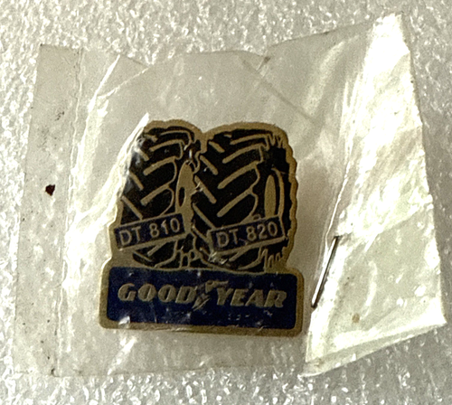 Goodyear Tyres Badge - Vintage DT810, DT820 Tractor Tyres - New Unused - Picture 2 of 4