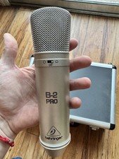 Behringer B-2 PRO Condenser Microphone w/Case  Excellent Condition 