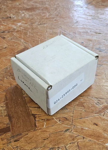 024-25995-000 Furnace Pressure Switch. .90" wc. Luxaire/York/Coleman. NOS