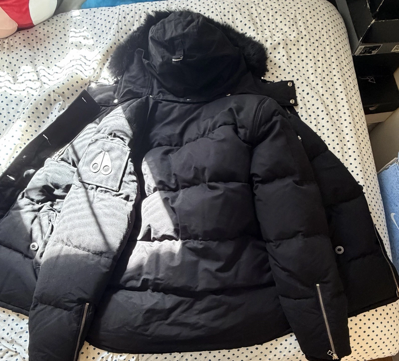 Moose Knuckles Men's Black Down Puffer Jacket Fur Trim Hood Zip Insulated L - product detail image 2