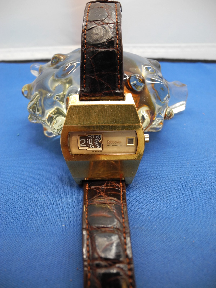 Vintage 1970s Bulova N4 Direct Read automatic 