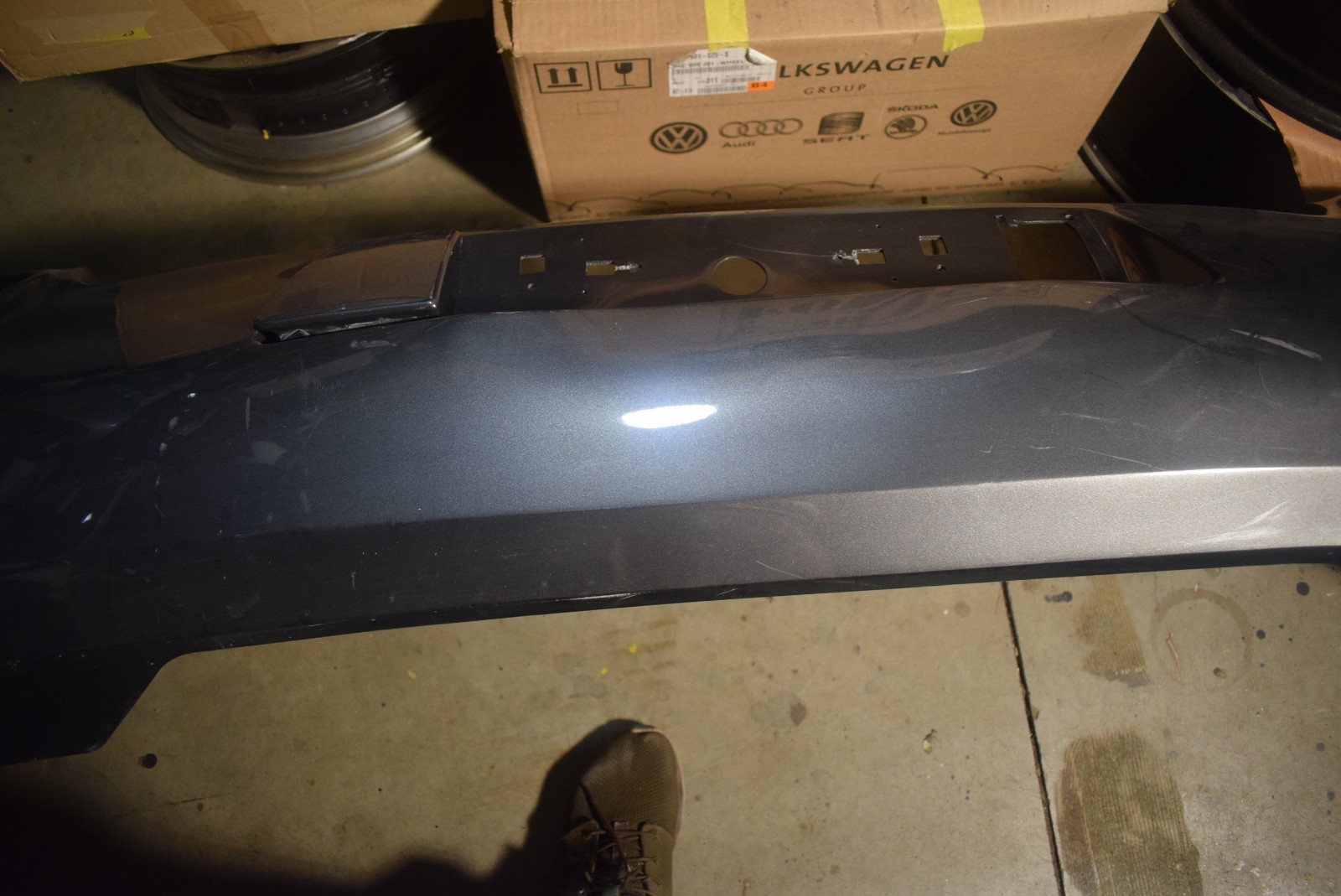ASTON MARTIN VANTAGE REAR BUMPER 6G33-17K835 COVER OEM 2006-2010 