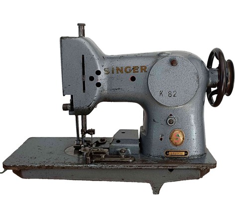 SINGER SEQS-6700 Futura Quartet Sewing and Embroidery