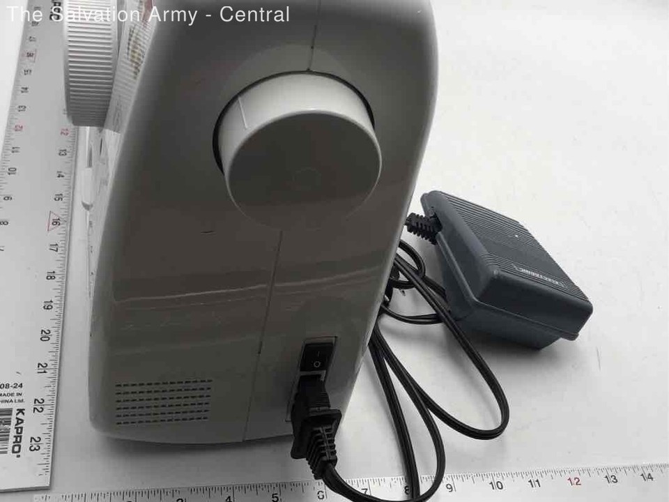 Brother JX2517 White Full Size Sewing Machine With Electric Foot Pedal