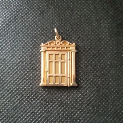 Pendentif Plaque Or Avon Calling Ref F255 - Photo 1/3