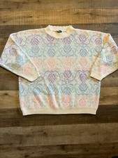 Vintage Women's Classic Essentials Light Patterned Sweater