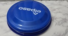 2 Plastic Frisbee