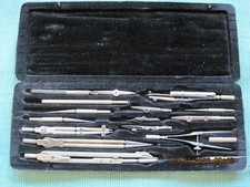 Reißzeug / Zirkelkasten alt , 15 teilig