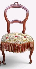 Ancienne chaise Bois Acajou Style Louis XV Assise Tapisserie Franges