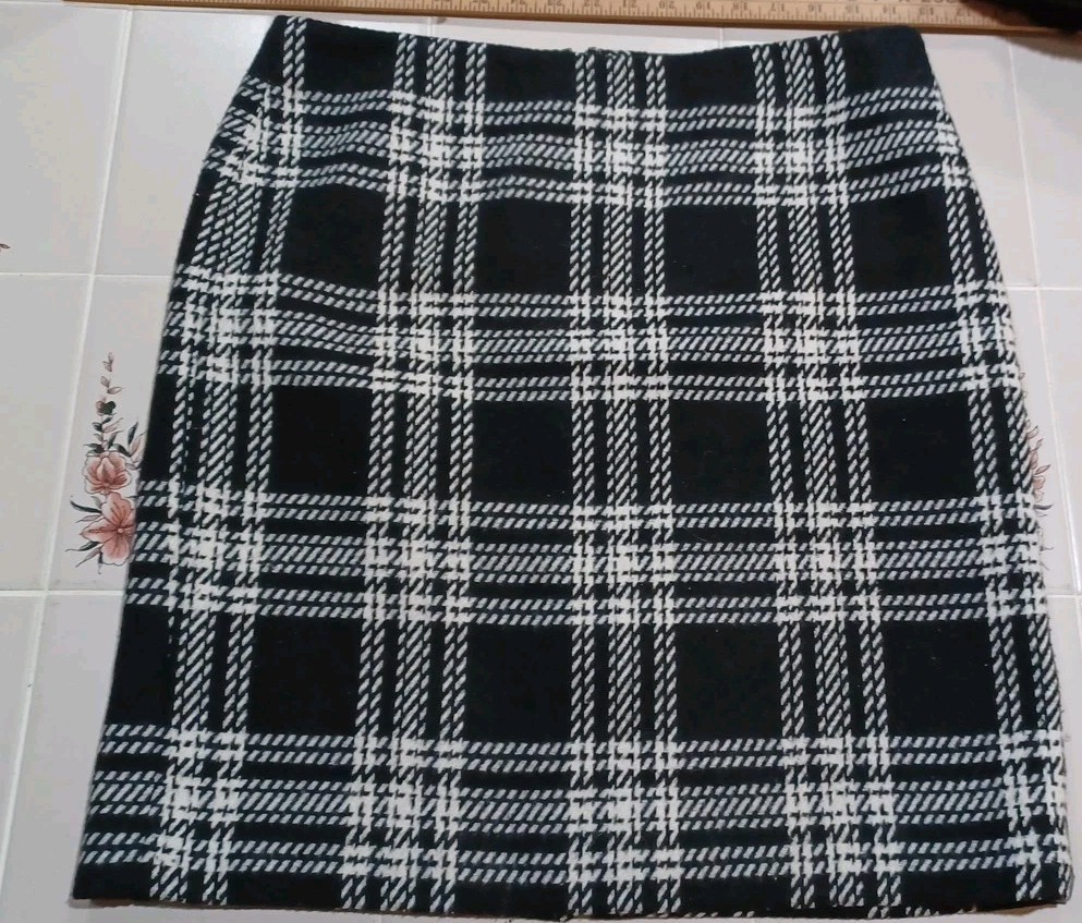 TALBOTS Wool Polyester Blend Knee Length Black An… - image 1