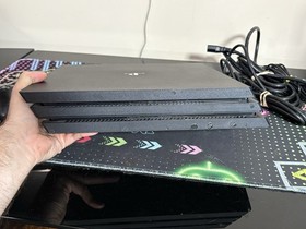 Sony PlayStation 4 Pro 1TB With Controller CUH-7115B + GTA V