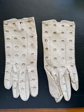 vintage cream leather gloves delicate floral cutout 1940s/60s small