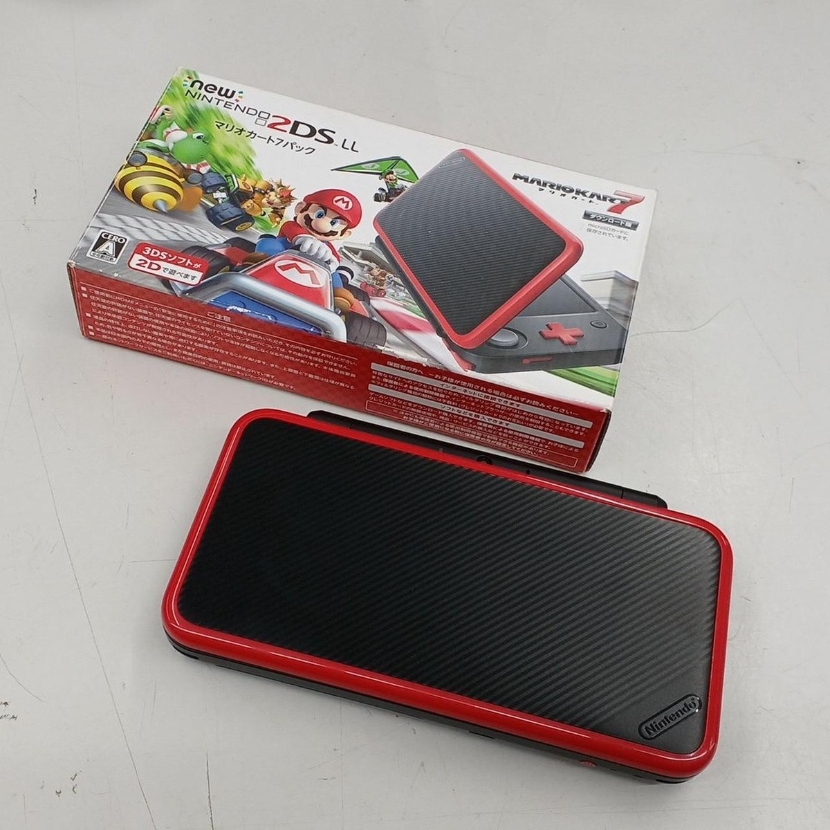 NINTENDO New Nintendo 2DS XL LL Mario Kart 7 RED BLACK console JAN