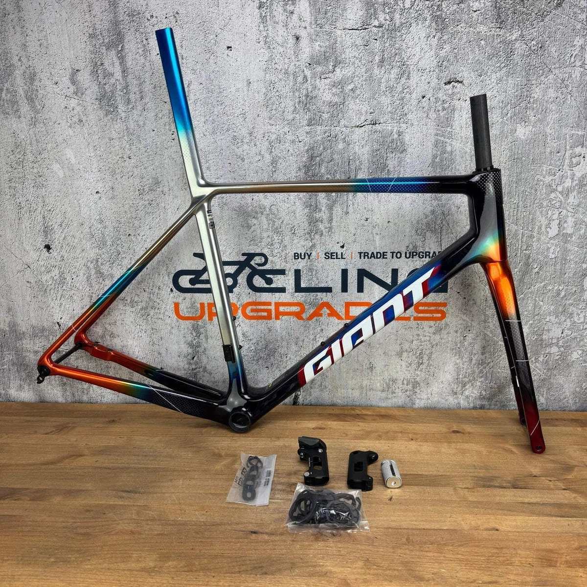 GIANT TCR ADVANCED SL 2025 フレーム Mサイズ 中古 s-l1200.webp