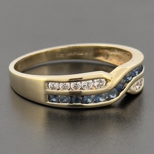 9ct Yellow Gold Sapphire Cluster Ring Size P Hallmarked - Picture 2 of 9