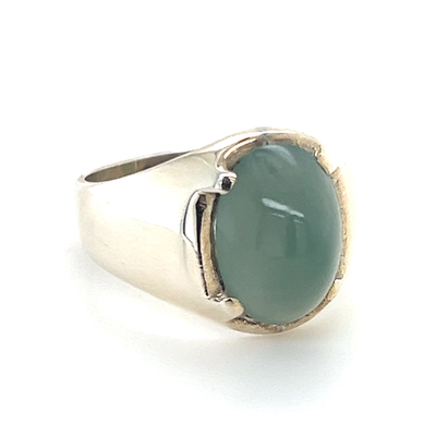 Bague en jade lavande 14 carats et diamants En vente sur