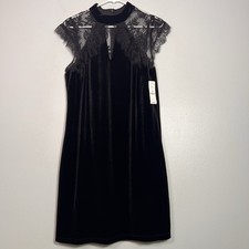 NWT WHBM Sz 14P black velvet shift cocktail dress Lace Cap Sleeve Party Feminine