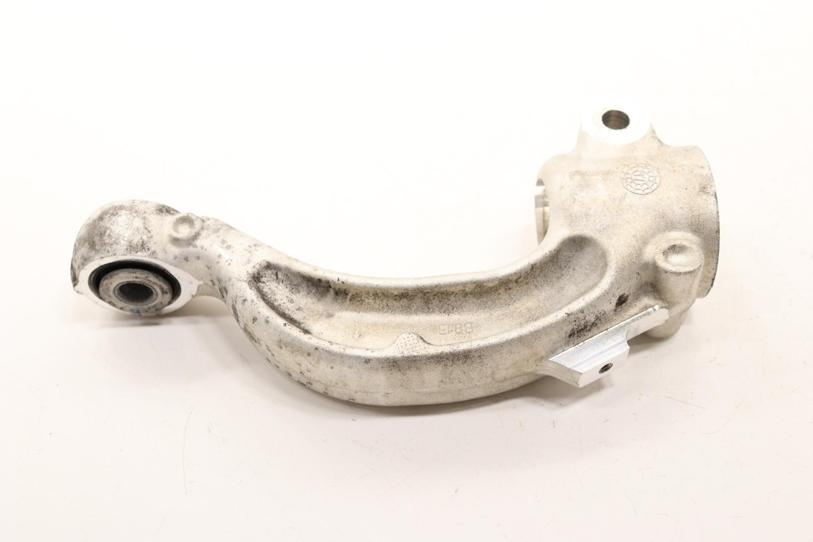 2014-2024 MASERATI GHIBLI AWD FRONT LEFT SHOCK ABSORBER MOUNT FORK OEM 065138800