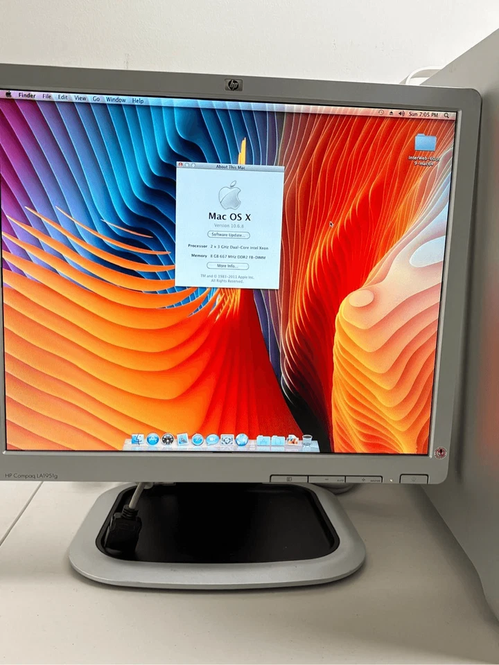 2006 Apple Mac Pro 2.1 Dual Core Intel Xeon 8GB RAM 667 MHz Mac OS X Tower - Image 2 of 4