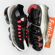 nike air vapormax 95 comet