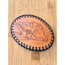 Vintage Mid Century Western Style Belt Buckle Of Flower In Tooled Leather / VTG