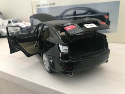 1:18 AUTOart Lexus Is 350 Black 2006 w/ Box From Japan Parts