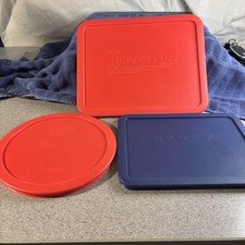 Lot Of 3 Pyrex Replacement Lids 2 Rectangular One Round See Description