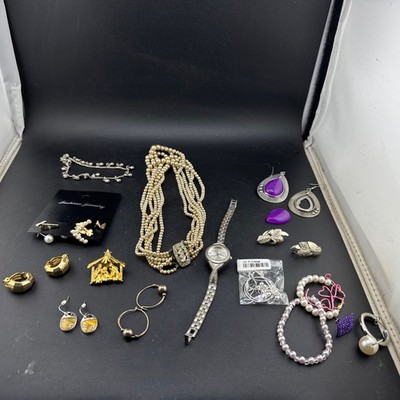 Vintage Random Lot Costume Jewelry And Misc Items Earrings Watch Ect Lot 37