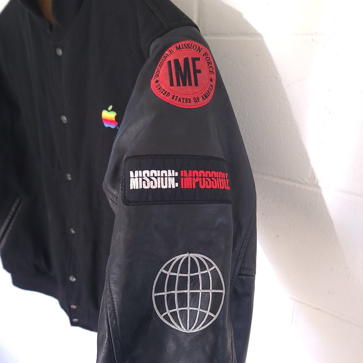 アップルApple x Mission Impossible レザー ジャケット Fashion Drops on X: 