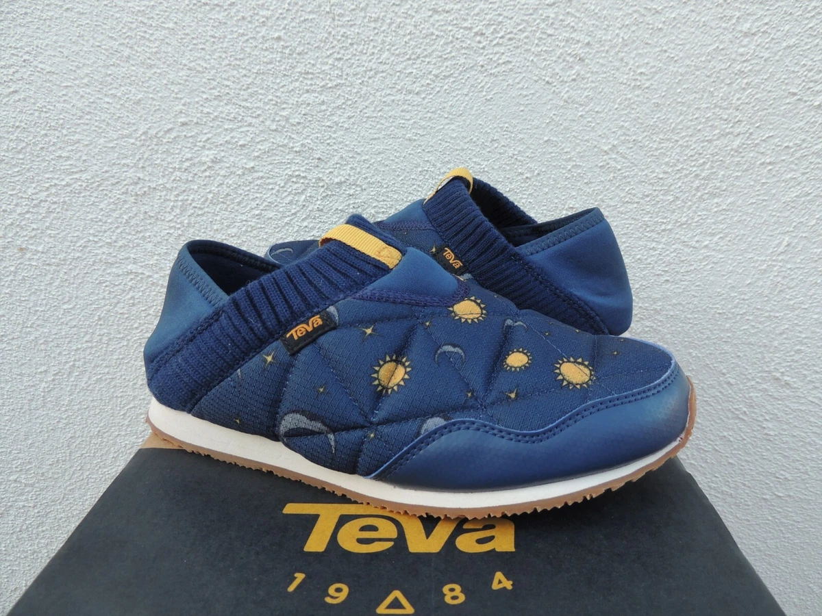 Slipper sneaker shop shoes