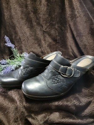 clarks artisan mules