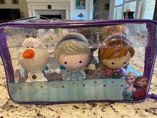 New Disney Store FROZEN 6 Piece Bath Toy Set with Case NWT