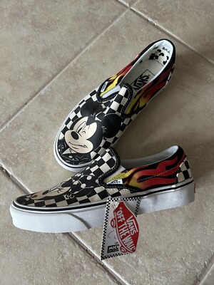 Disney x Slip-On 'Mickey & Minnie'  VN0A38F7UJ4