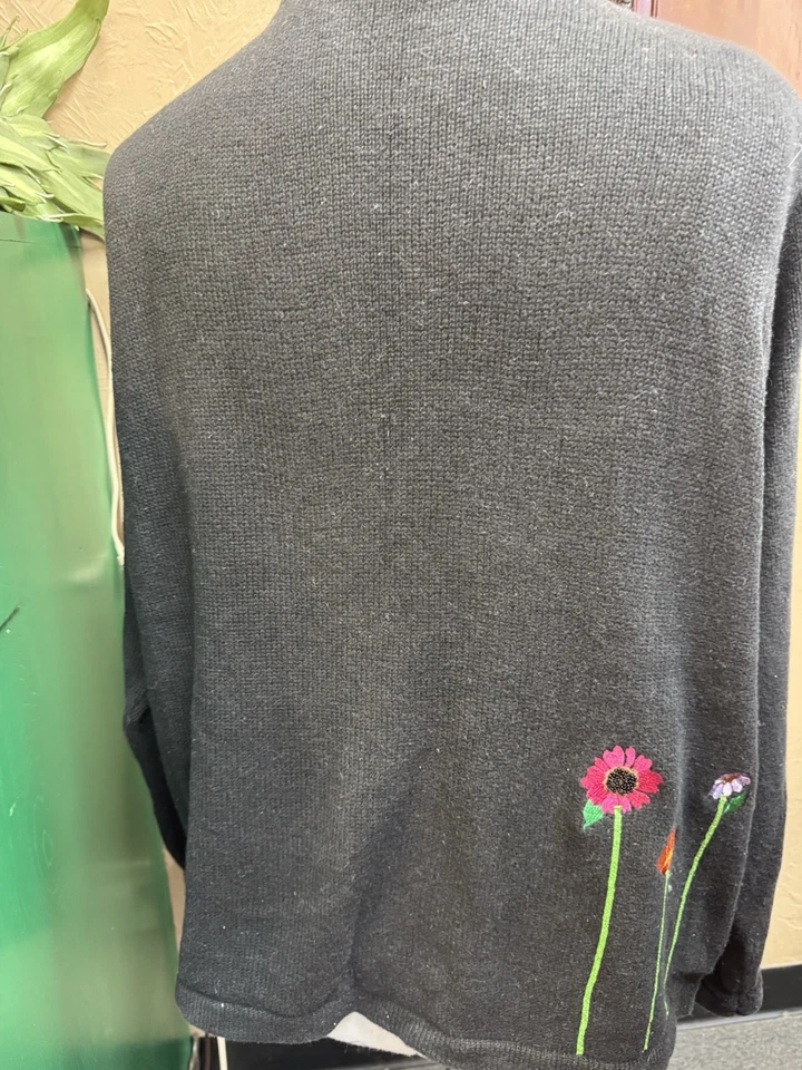 ￼ The Quacker Factory Cardigan Sweater Black 2X Flowers - Image 4 of 4