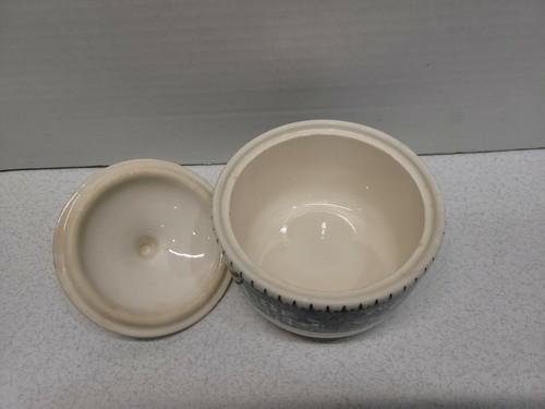 Vintage Ceramic White Sugar Bowl With Lid Blue House Flowers Scene - Picture 6 of 8
