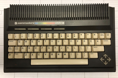 Vintage Commodore Plus/4 computer with Original box / INTEGRATED