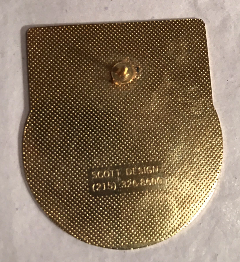 Set of 2 Vintage 1984 Nascar Lapel Pins Terry Labonte & Ranier Lundy - Image 3 of 4