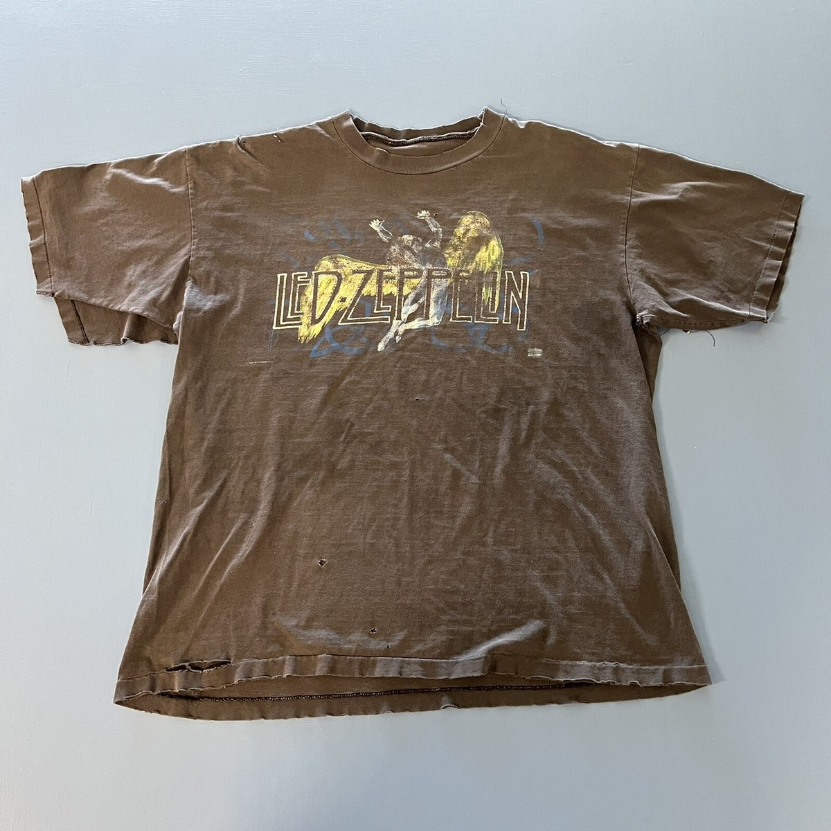 vintage 90s led zeppelin tee shirt single stitch XL zoso saucy vintage 90s led zeppelin tee shirt single stitch XL zoso saucy