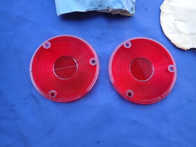 Camión Ford 1961-67, lentes de luz trasera Econoline Van, par, ¡nuevo en stock! C1TB-13450-D Foto 3 de 4