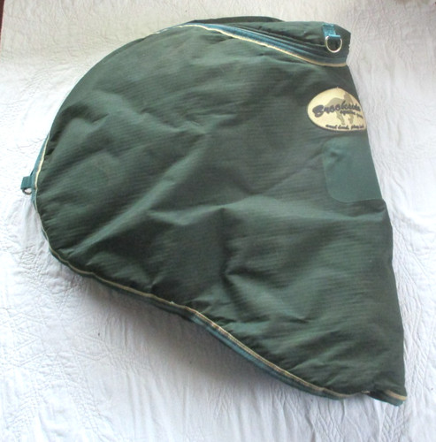 HUNTER GREEN BROOKSIDE ENGLISH SADDLE BAG WITH QUILTED INTERIOR 26"X23 1/2"