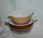 Vintage Pyrex 441 & 442 Bowls