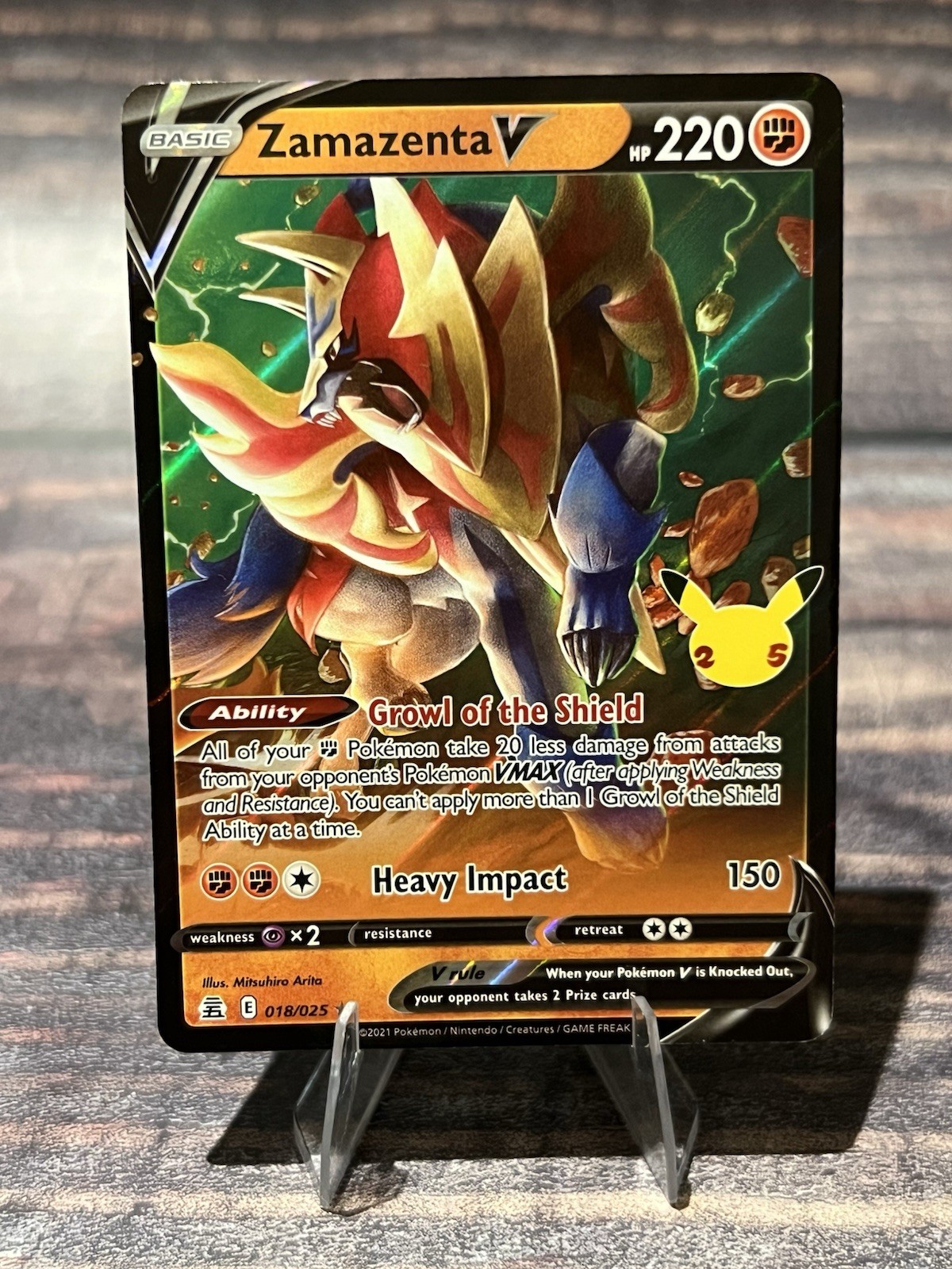 Zamazenta V 018/025 Celebrations Ultra Rare Holo Pokemon Card NM